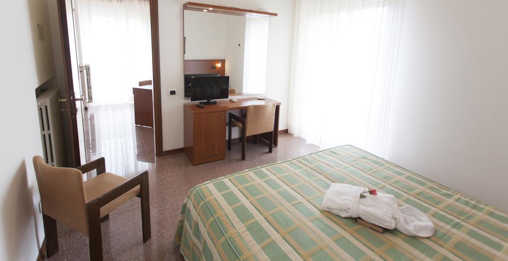 Hotel Rossini Tabiano Terme المظهر الخارجي الصورة